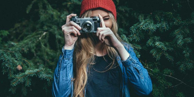 手游与主机游戏：双轨并行时代下的玩家社区生态演变