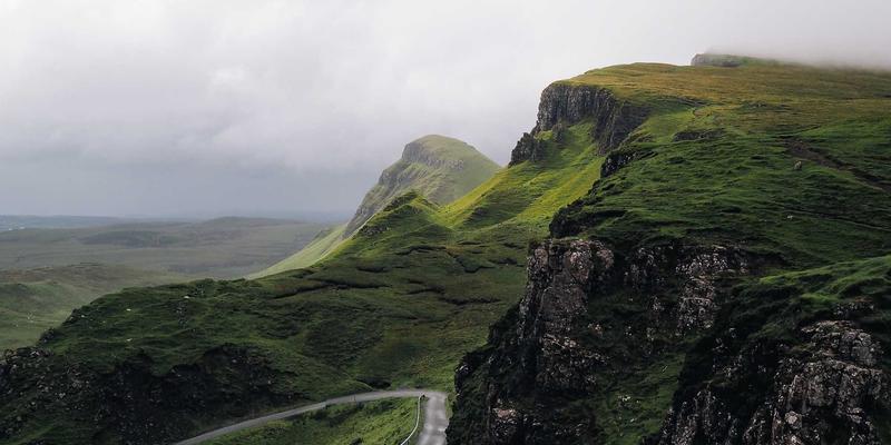 游戏订阅制疲劳来袭：Xbox Game Pass与PS Plus如何应对玩家流失与社区挑战